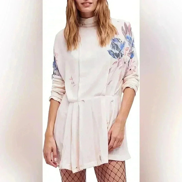 Free People Dresses & Skirts - Free people open back Gemma Tunic Dress